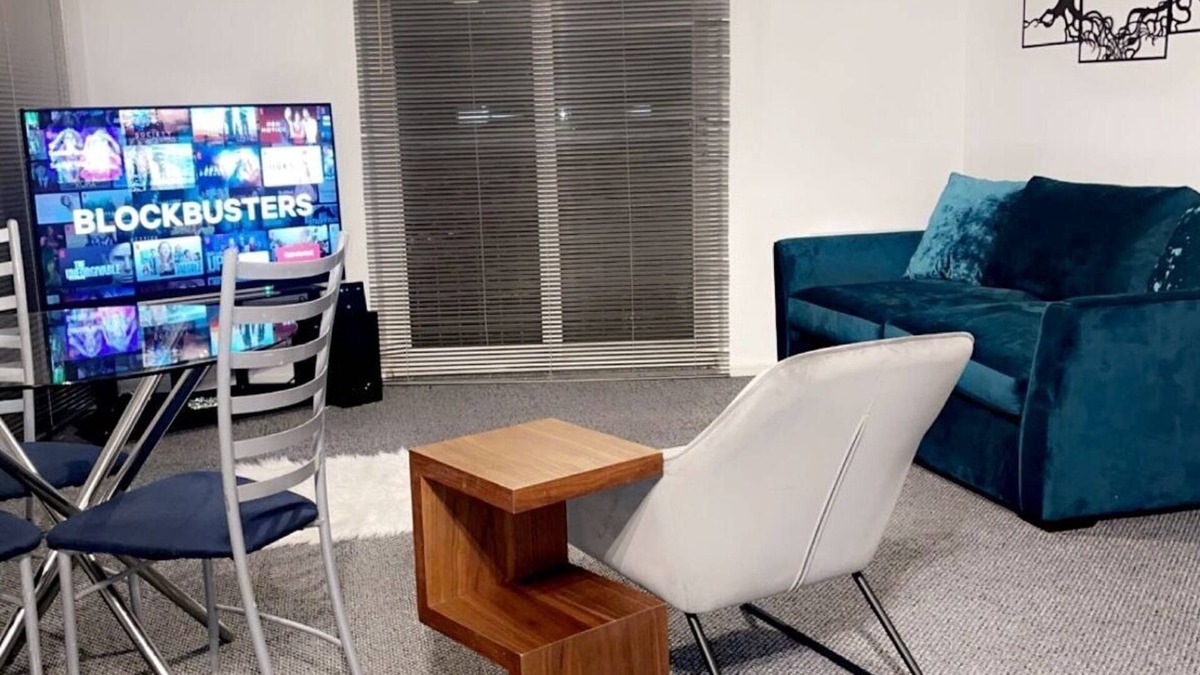 Clayton Apartment | Luxury 1 Bed Apartment With Parking
