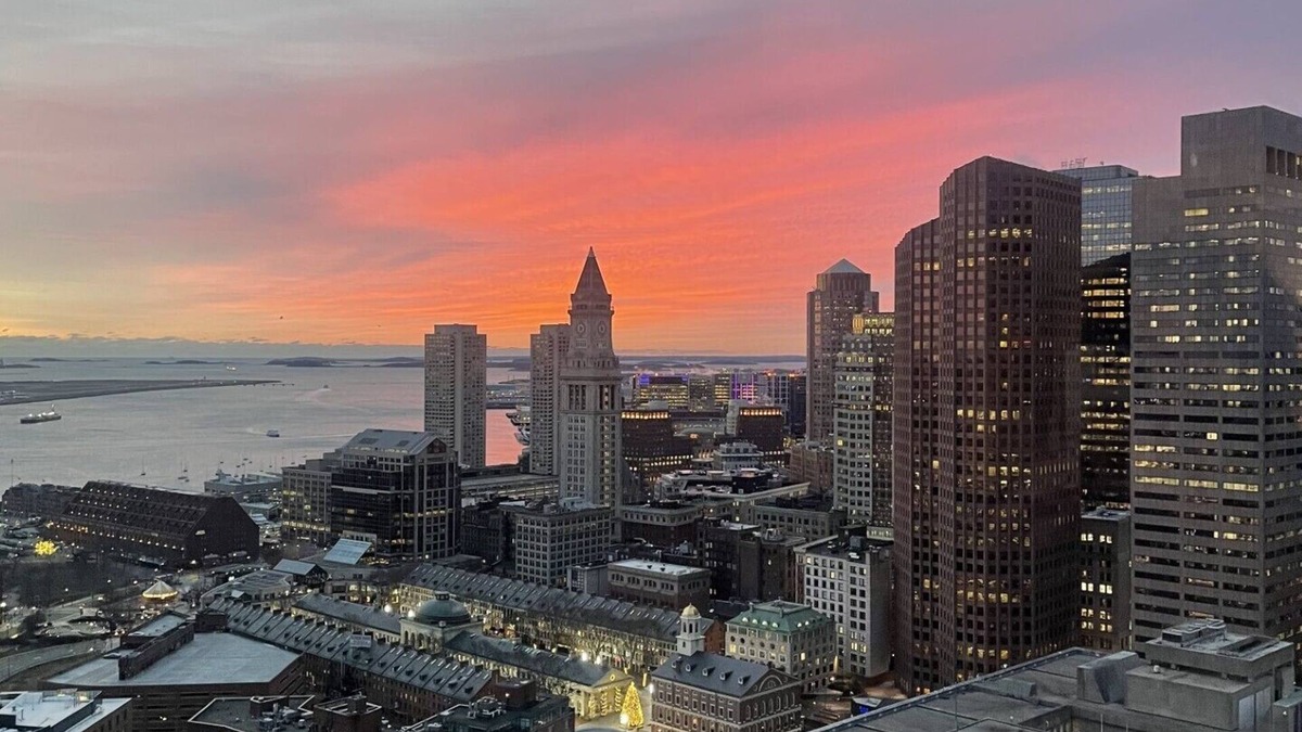 North End Apartment | Luxury 1 bedroom downtown appartment