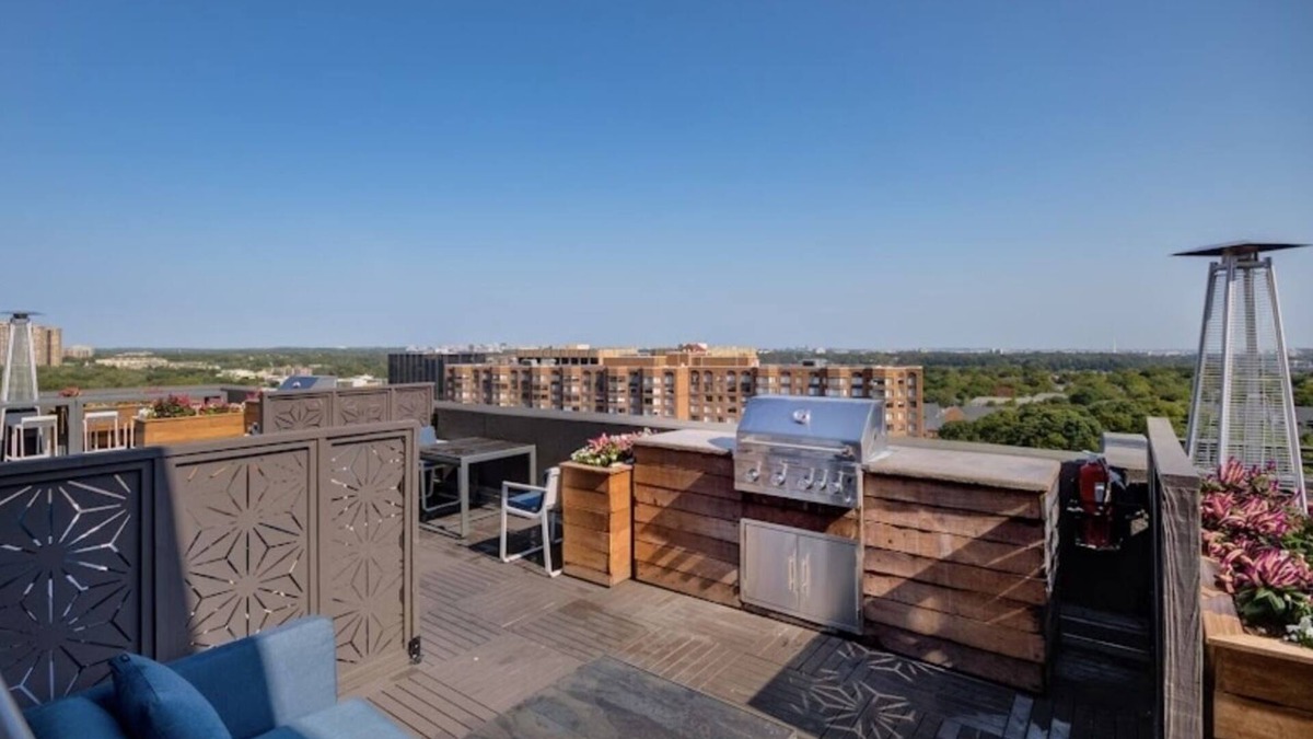 West End Apartment | Luxury 1-bedroom rental unit with pool.