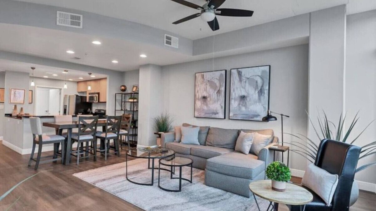 Downtown Orlando Apartment | Luxury 1260sq ft 2 Bd/2BTH in DT
