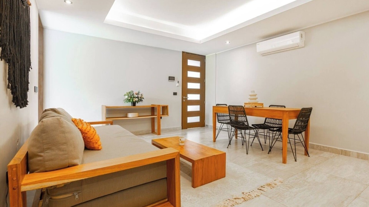 Tohoku Apartment | Luxury 1BD Condo 3 blk from 5th Ave W/PoolandParking