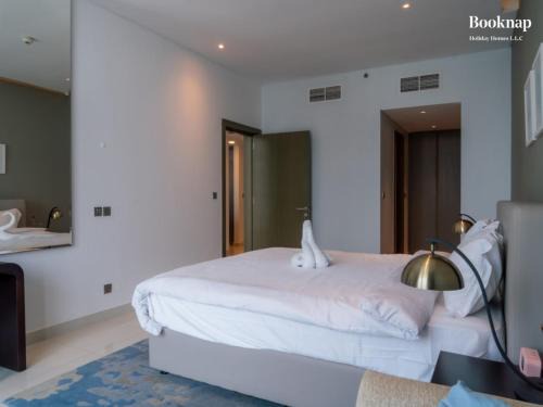 Trade Centre 1 Apartment | Luxury 1BHK Apartment at DAMAC Prive A, Business Bay