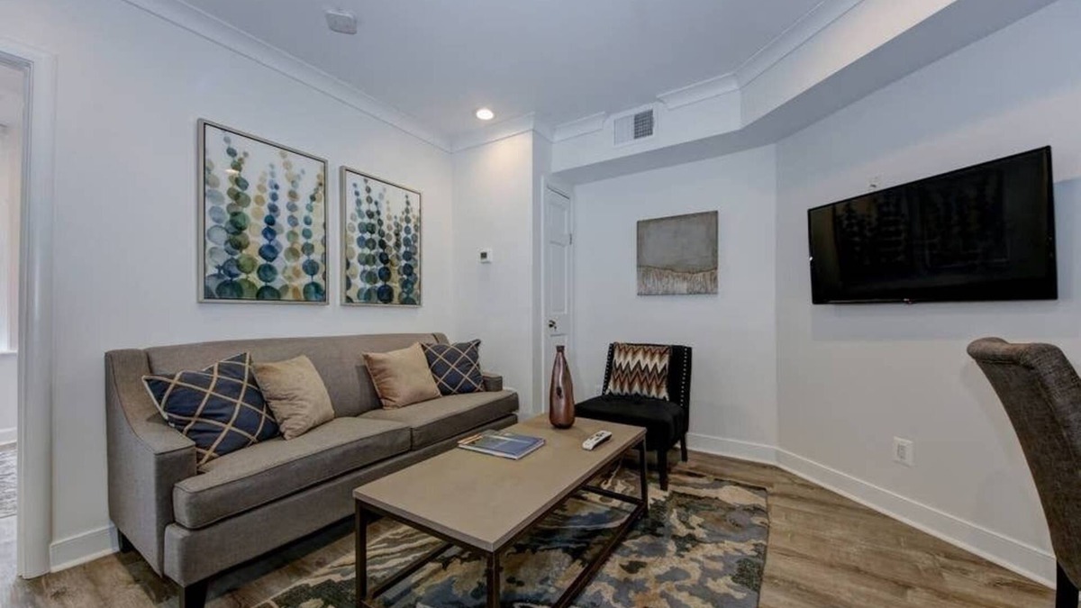 Dupont Circle Bed & Breakfast | Luxury 1BR Suite 6 Dupont/Kalorama