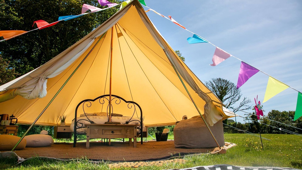 Chacewater RV Rental | Luxury 2-4 Bell Tent in Private Field-Beach 10mins