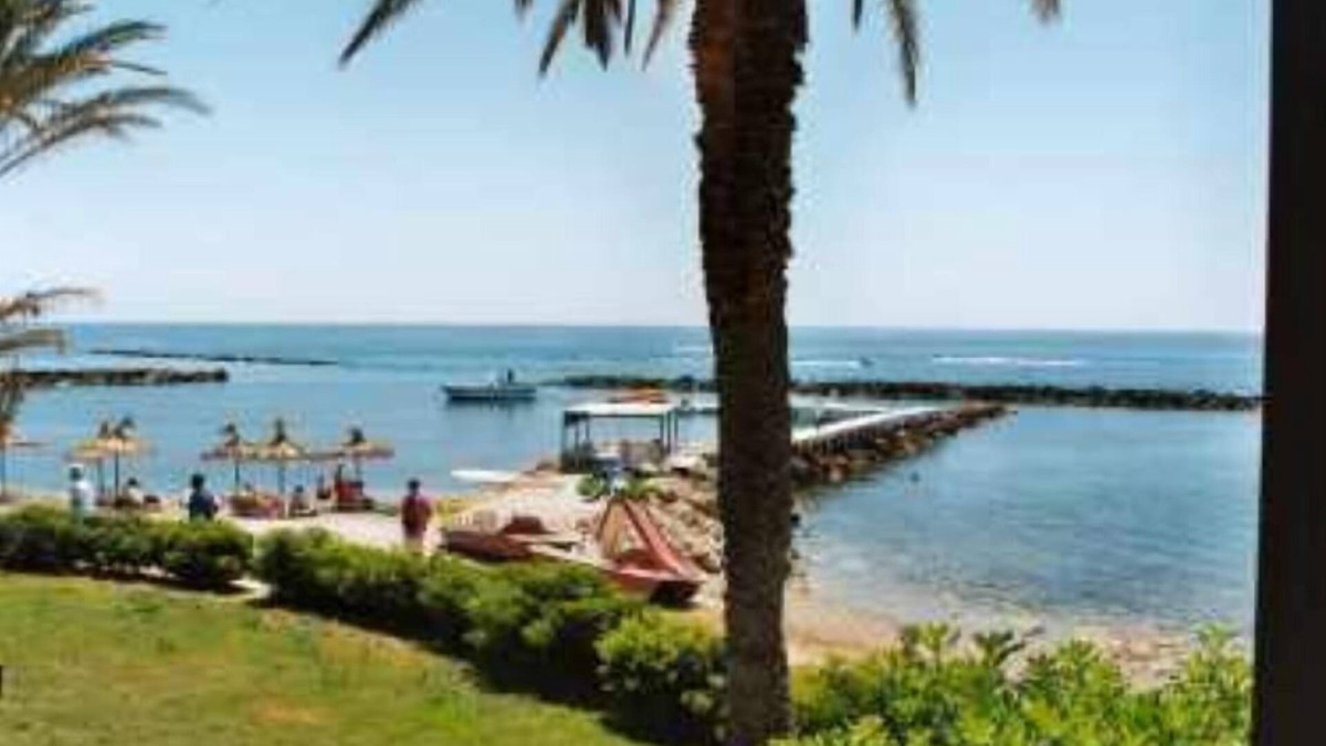 Universal Villa | Luxury 2 Bed Villa (sleeps 6) in Paphos - Beautiful Pool, Close to Sea