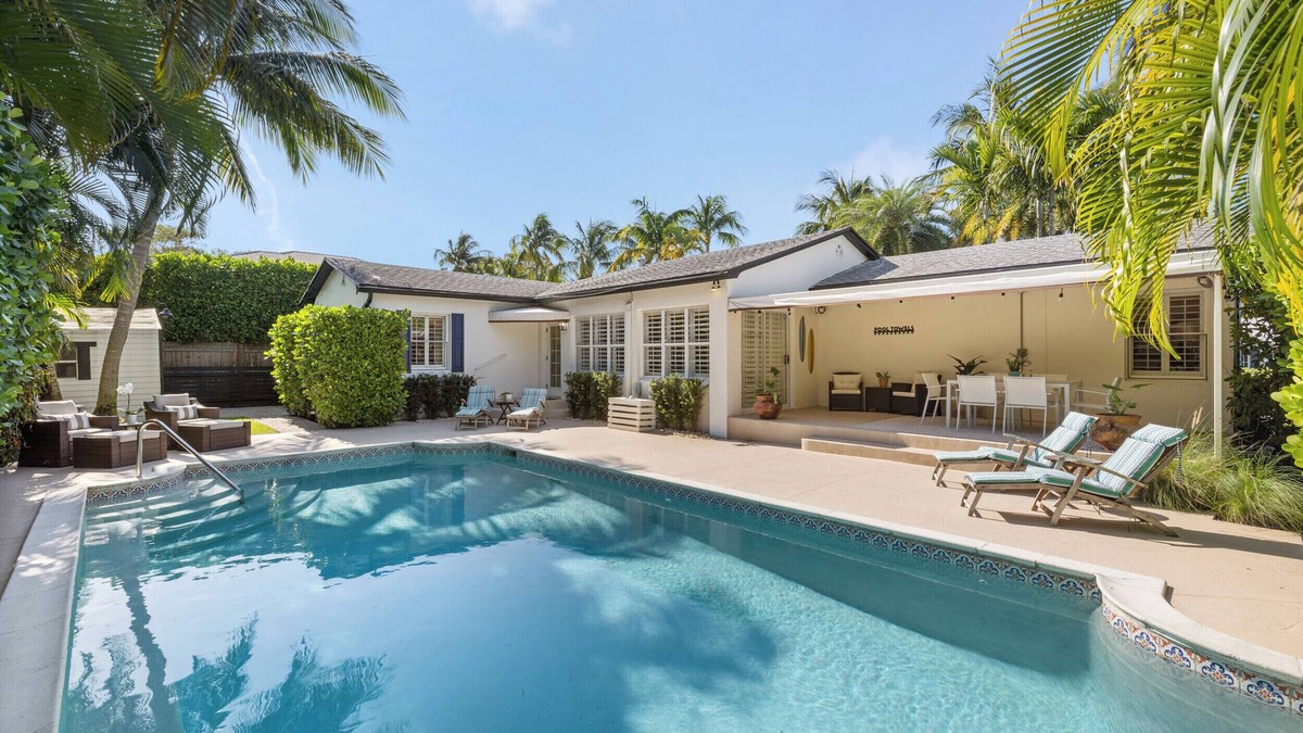 Southland Park House | Luxury 2-bedroom Villa in Iconic West Palm Beach