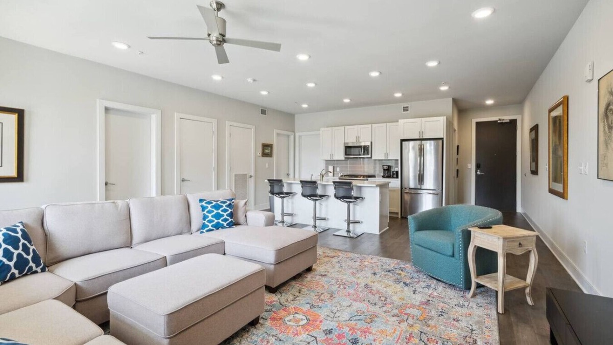 New Orleans Condo | Luxury 2 Bedroom Condo in Vibrant NOLA Bywater!