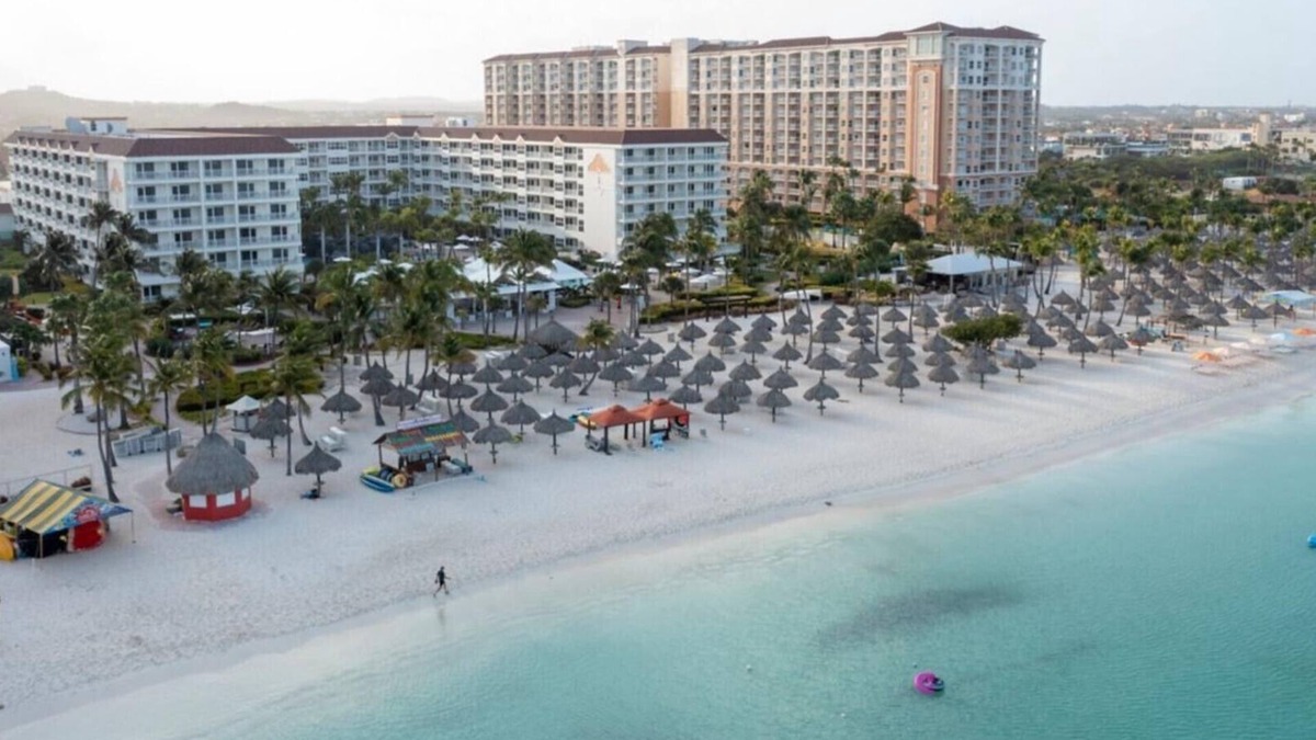 Palm Beach Hotel | Luxury 2 Bedroom Ocean View Suite at Marriott's Aruba Surf Club