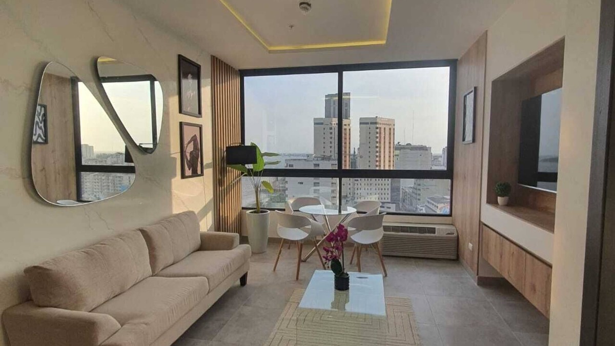 Guayaquil Apartment | Luxury 2-Bedroom Suite in Guayaquil's Historic Financial District & Malecon 2000