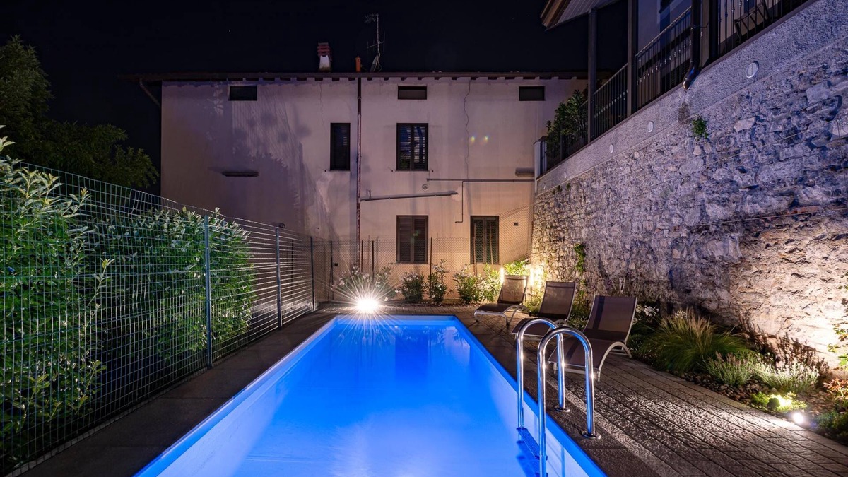Camnago Volta Apartment | Luxury 2 in Como With 2 Bedrooms and 2 Bathrooms
