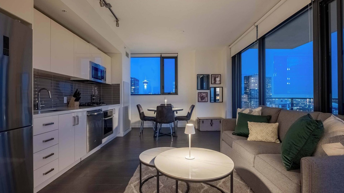 Connaught Condo | Luxury 22nd-Floor Condo w/Tower Views, Gym, Wine, Pool & FREE Banff Pass!
