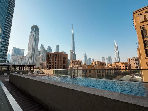 Downtown Dubai Apartment | Luxury 2bdr apartment with Burj views & resort amenities