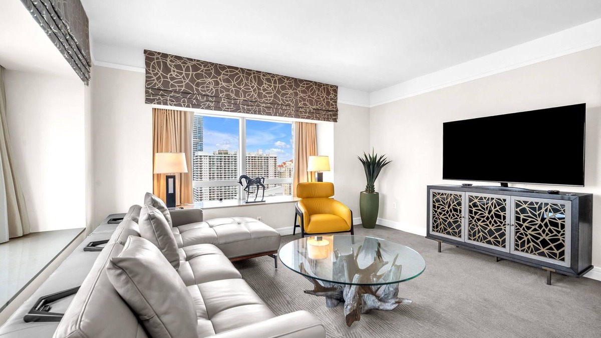 Brickell Condo | Luxury 2BR/2BA City View Suite
