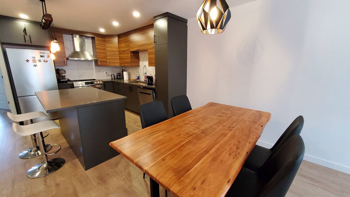 Hochelaga-Maisonneuve Apartment | Luxury 2BR apt with stunning kitchen, near Olympic Stadium