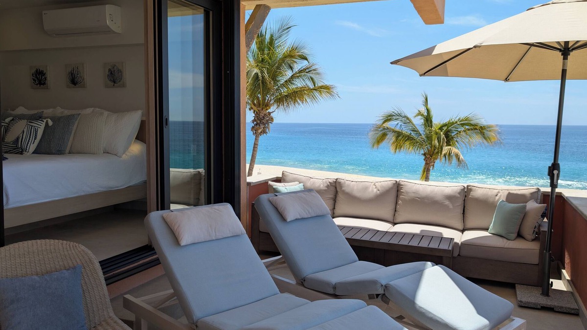 San Jose del Cabo Condo | Luxury 2BR Beachfront Condo with Incredible Ocean Views at Zoetry Casa Del Mar.