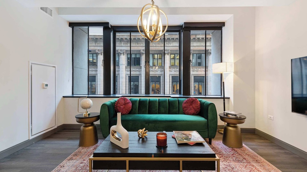 Downtown Chicago Apartment | Luxury 2BR near Millennium Park + 5-Star Reviews