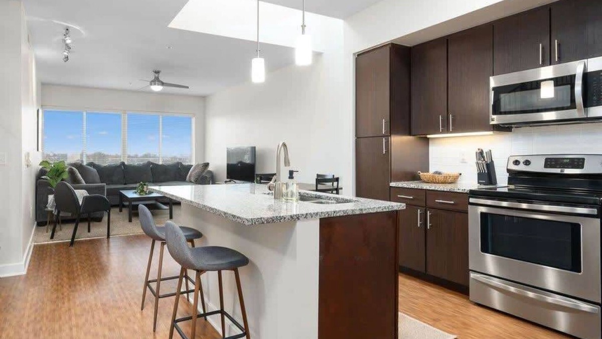 Grandview Heights Apartment | Luxury 3-Bed Near Downtown