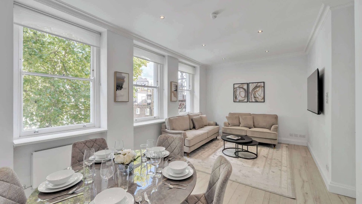 Brompton & Hans Town Apartment | Luxury 3-Bedroom apartment next to Harrods