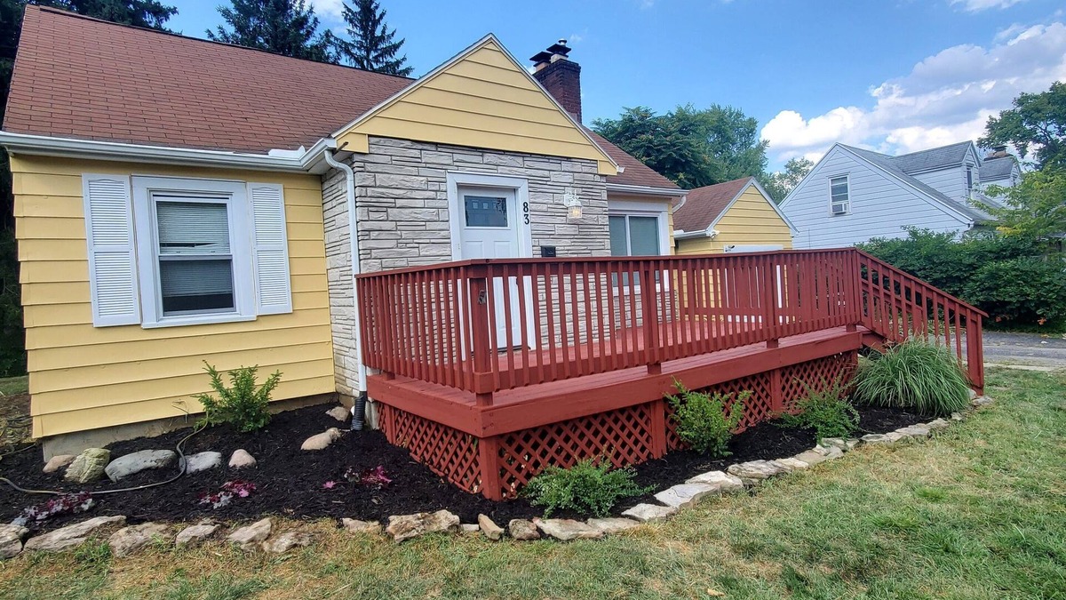 Shiloh House | Luxury 3 bedroom home on a quiet street