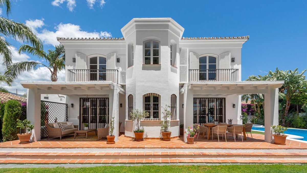 Guadalmina Villa | Luxury 3-Bedroom House with Private Pool