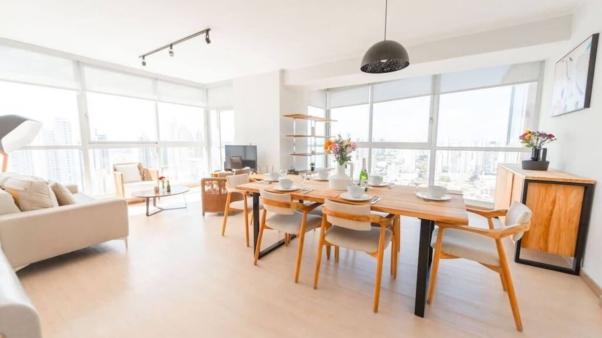 Tumba Vieja Apartment | Luxury 3 Bedroom Oceanview apt w parking balcony