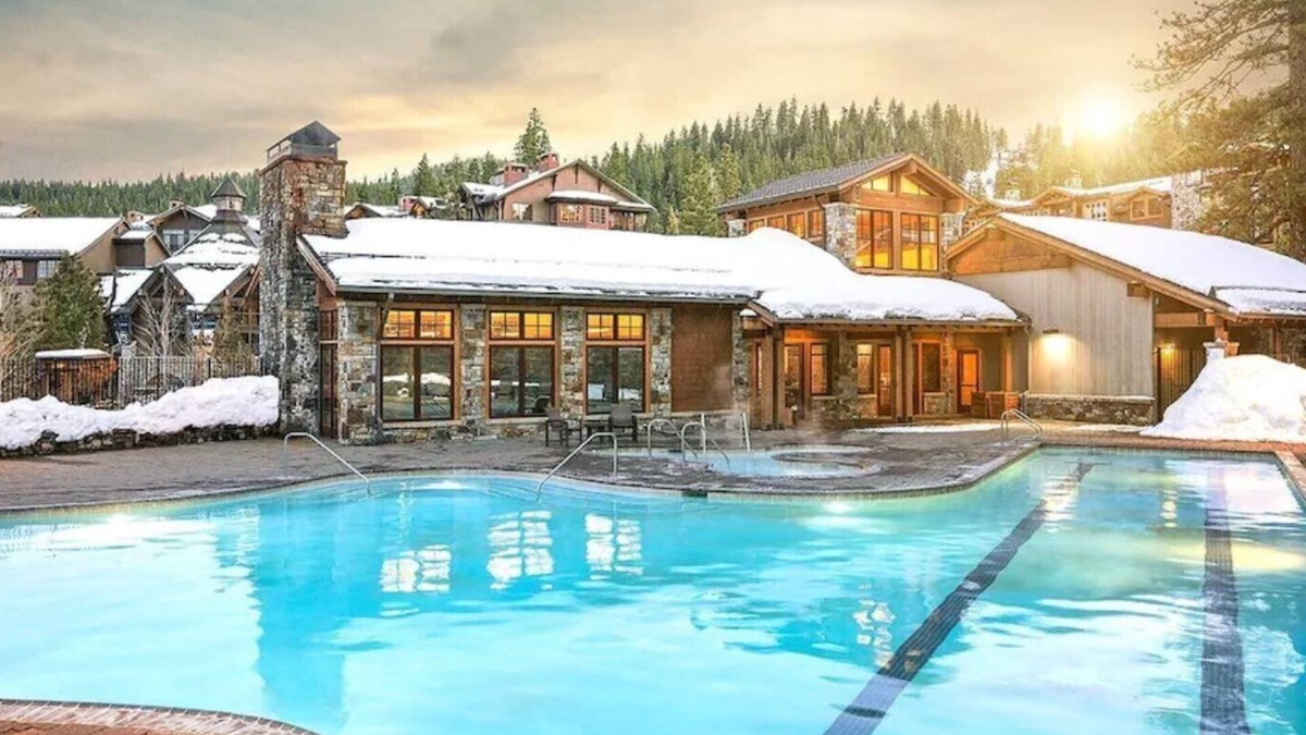 Truckee Hotel | Luxury 3-bedroom unit at Welk Northstar