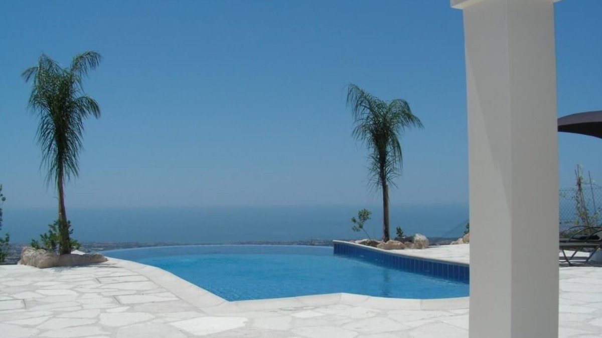 Olympos Villa | Luxury 3 bedroom villa with private infinity pool & panorama sea view. Free WIFI