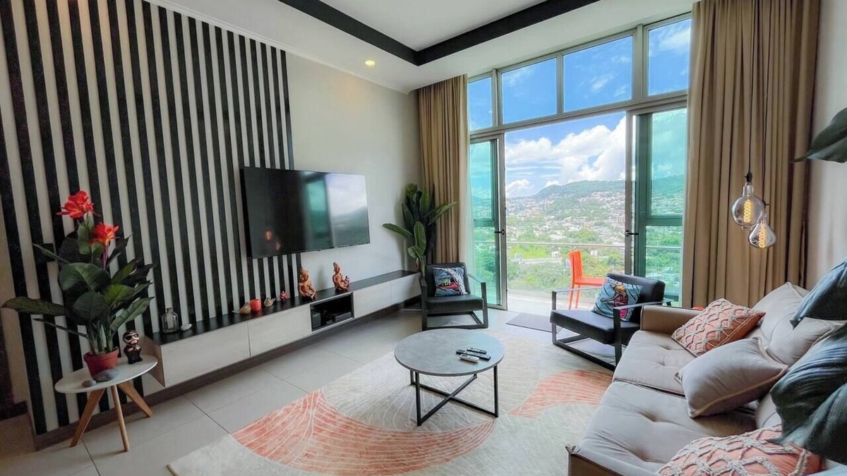 Antiguo Cuscatlan Apartment | Luxury 3-br Penthouse Condo