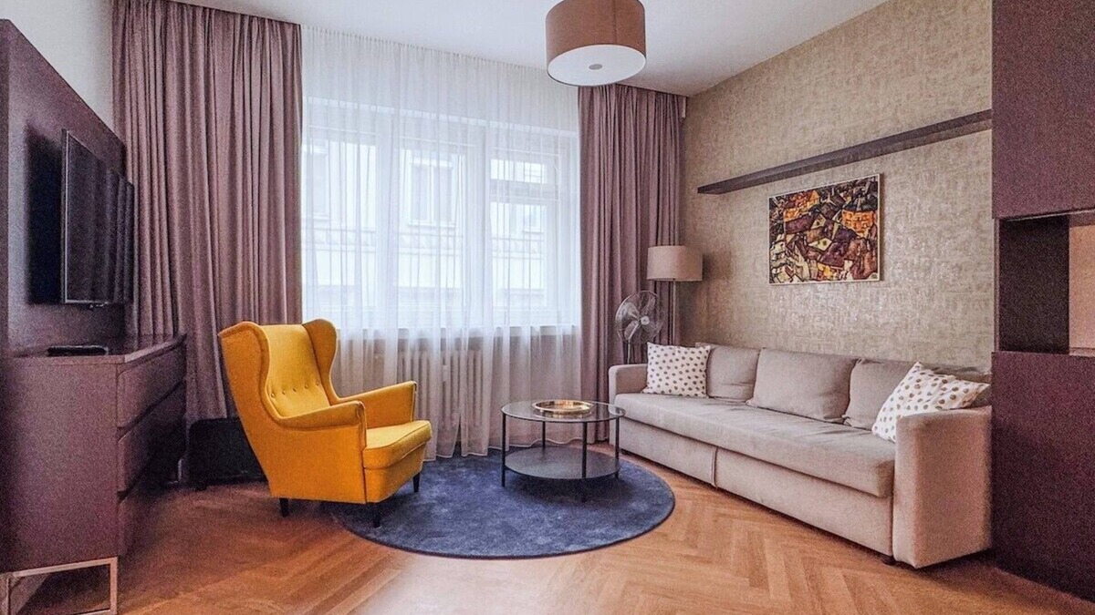 Stare Mesto Apartment | Luxury 3Bedroom Stay in Old Town