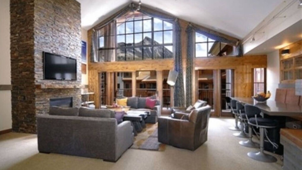 Crested Butte Cabin | Luxury 3BR Penthouse in Prime Location
