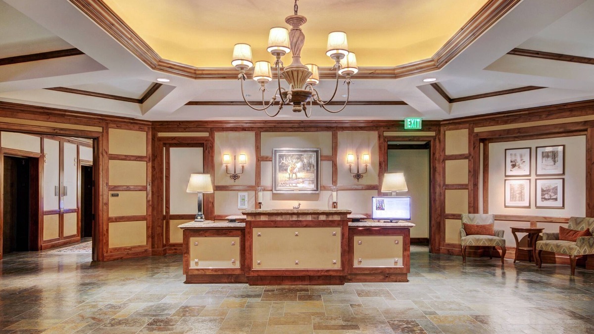 Vail Condo | Luxury 3br Ritz Carlton W/ View Of The Vail Valley 3 Bedroom Condo by RedAwning