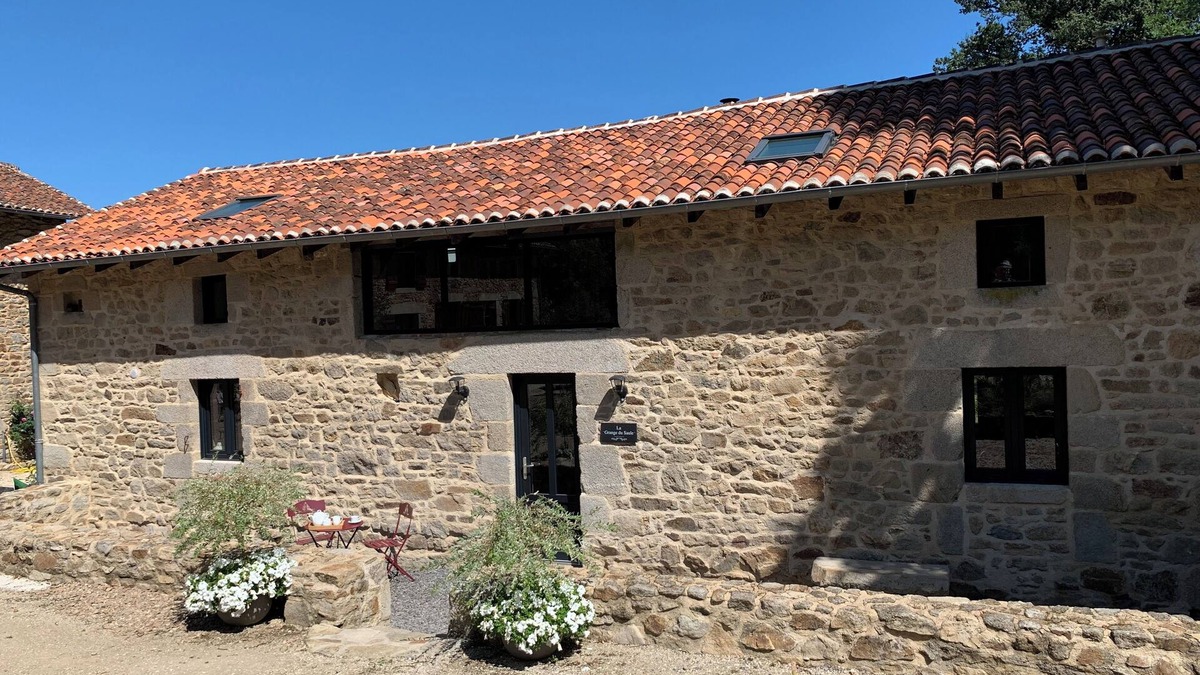 Marval House | Luxury 4 bed gîte with private pool