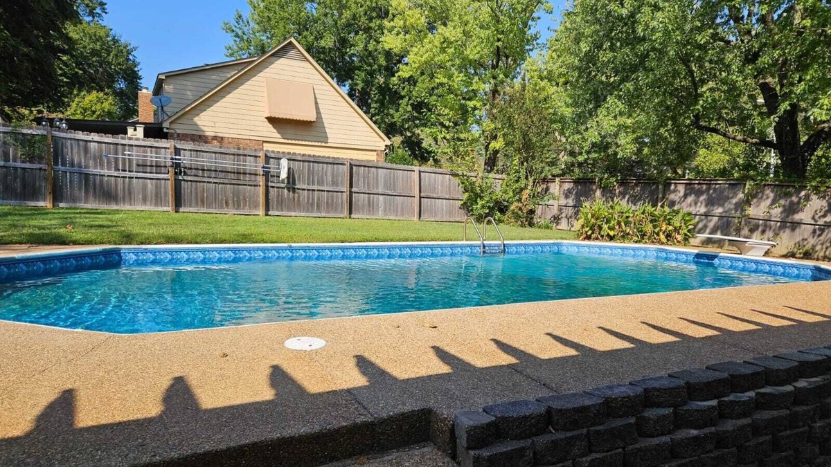 Cordova House | Luxury 5-Bedroom Retreat with Private Pool - Upscale Getaway with King Beds.