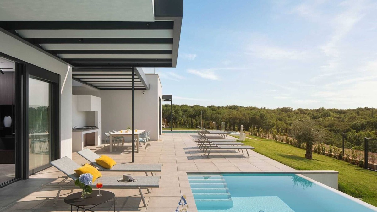Bale Villa | Luxury 5-Star Spa Villa for Up to 12 Guests