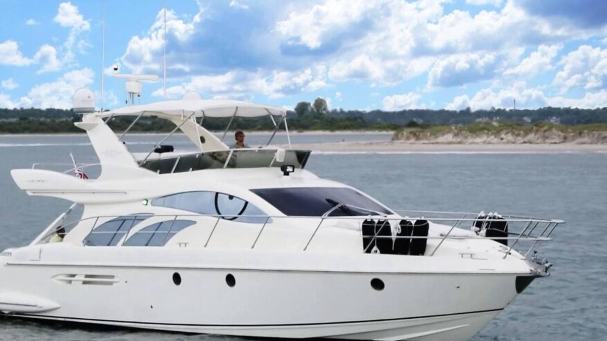 Wilmington Boat Rental | Luxury 50ft. Yacht Day Charter rental out of Downtown Wilmington, NC