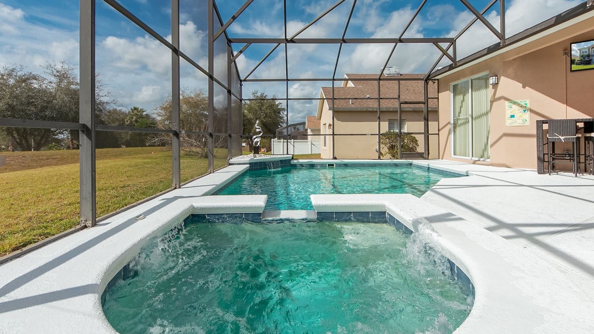 Tuscan Ridge House | ★ Luxury 5BR With Pool, Grill & Tub Near Disney ★
