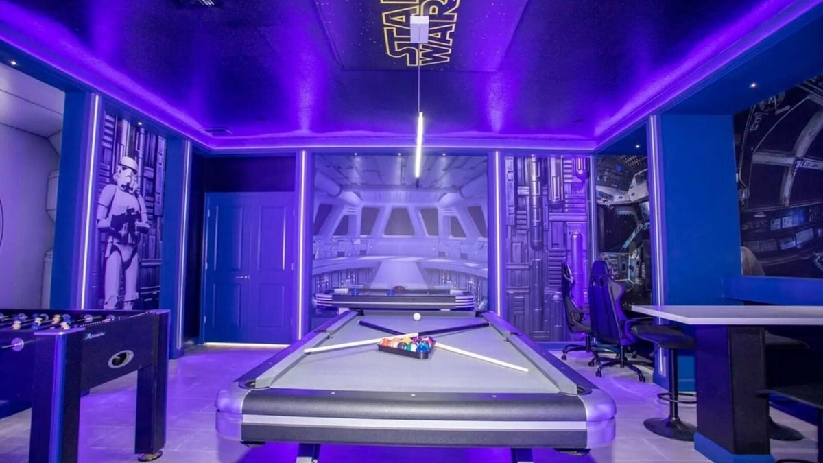 Kissimmee House | Luxury 6BD Home with Game Room, Cinema & Pool