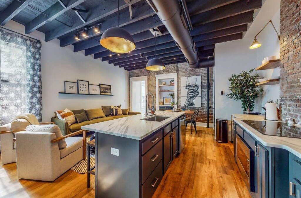 Phoenix Hill House | Luxury 8 Bed/4 Ba NuLu Home Private yard/parking