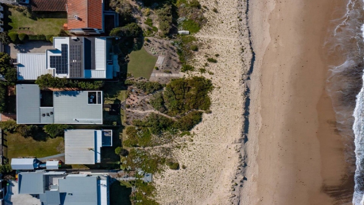 Noraville House | Luxury absolute beachfront home