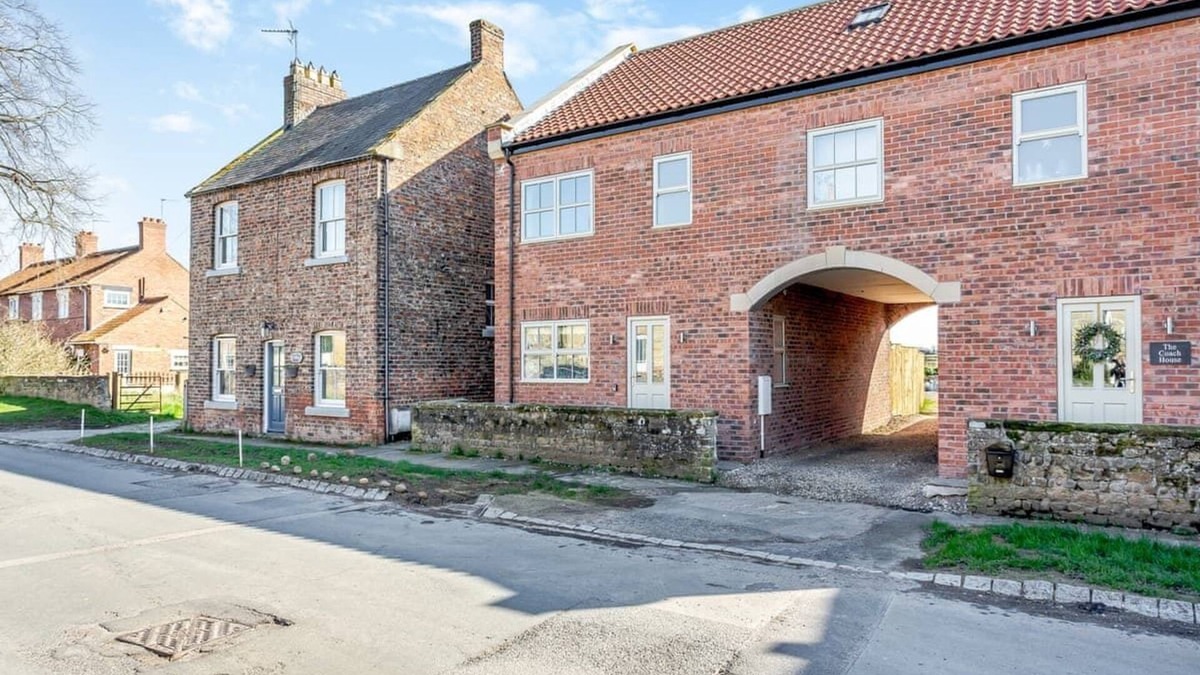Rainton Cottage | Luxury accommodation for families and couples. Nestled between the North York.