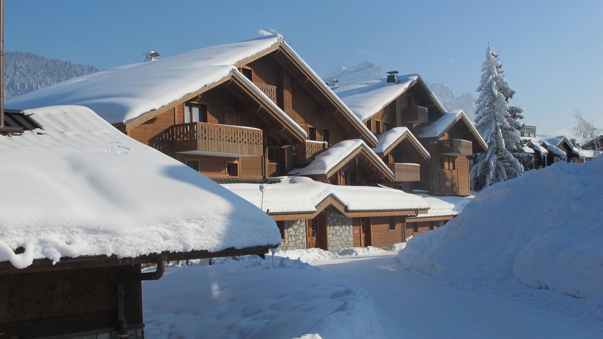 Les Carroz-d'Araches Apartment | Luxury Alpine Apartment Close to Family Friendly Centre of Les Carroz