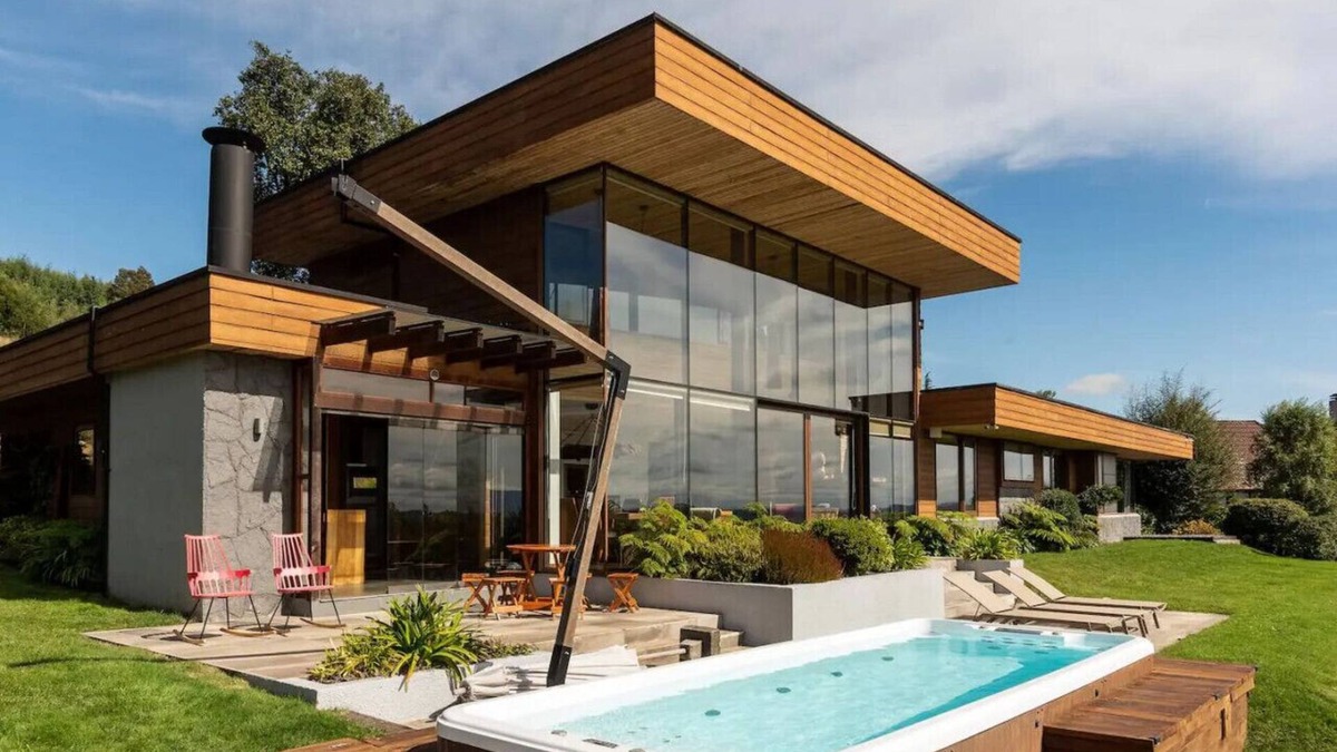 Villarrica House | Luxury Altamira House - BBQ Jacuzzi Pool Wifi