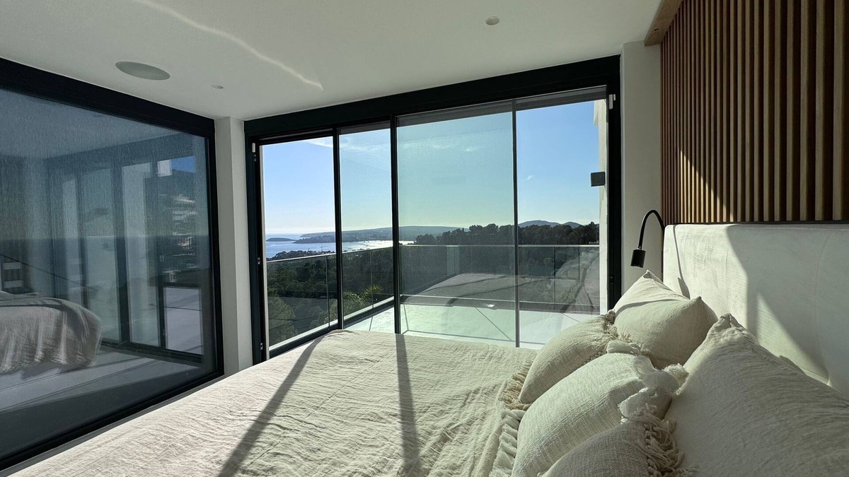 Portals Nous Villa | Luxury and modern 4 bedroom villa in Costa den Blanes