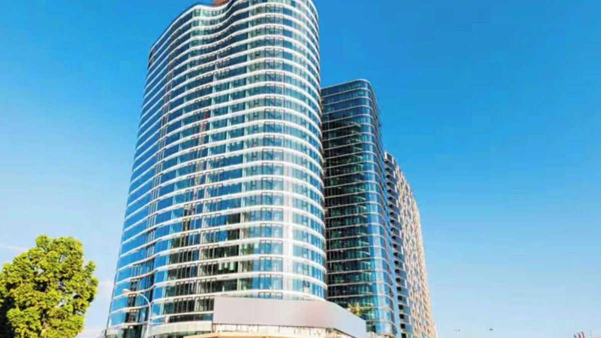 Fortitude Valley Apartment | Luxury Apartments w Rooftop Pool CBD