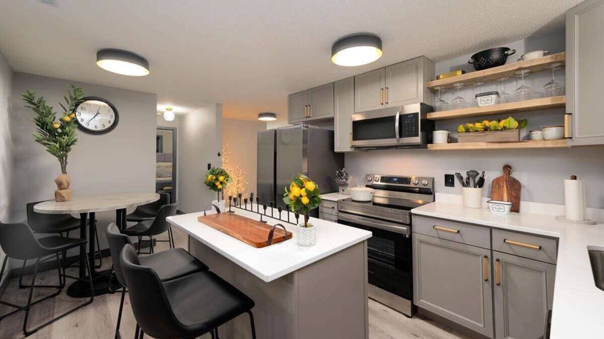 East Grand Forks Condo | Luxury Apartment in the heart of downtown EGF