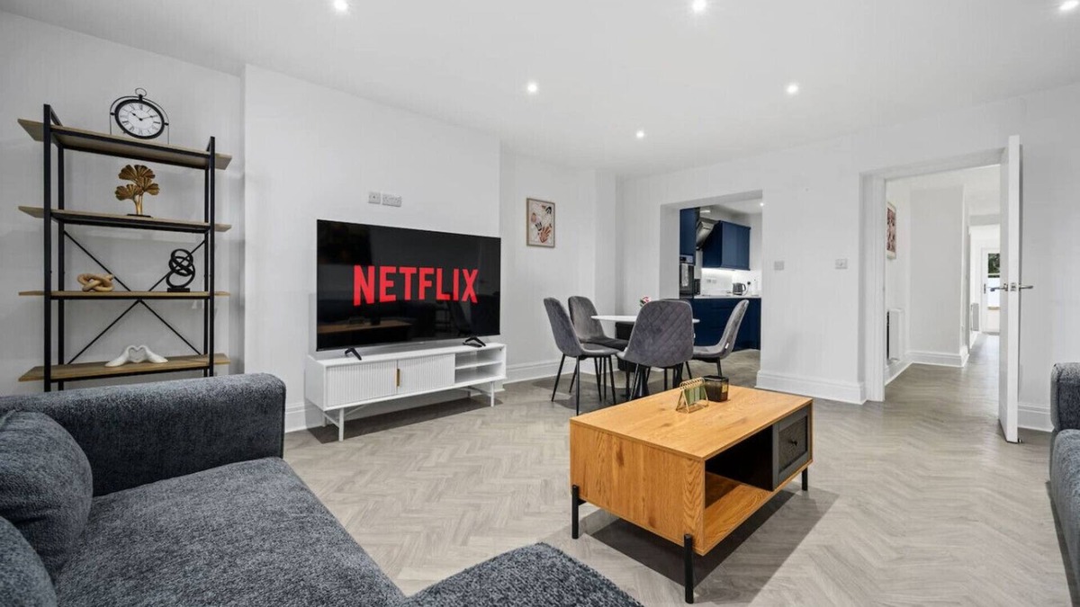 Didsbury Apartment | Luxury Apartment: Heart of Didsbury