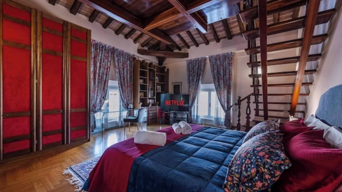 Old Town Apartment | Luxury Apartment: Historic Center, Parking