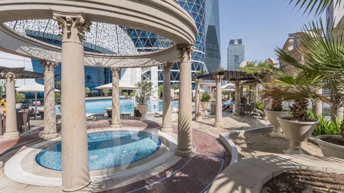 DIFC Apartment | Luxury Apartment in the Iconic Park Towers