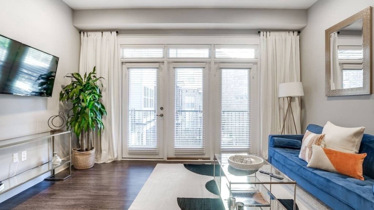 North Decatur Apartment | Luxury Apartment Near Emory Hospital & University