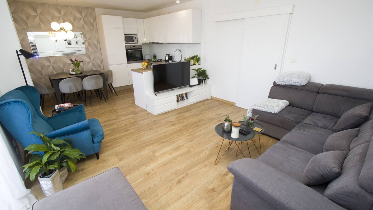Zelenka Apartment | Luxury apartment near the beach with a sea view